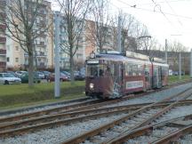 Partywagen (Bj 1968, ex Heidelberg) auf Nikolausfahrt am Abzweig in Winzerla