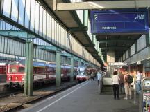 Sonderzug trifft Sonderzug am Stuttgart Hbf