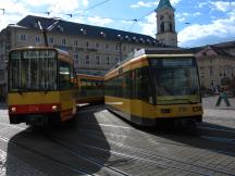 am Marktplatz links ab in die Kaiserstr Richtung Neureut