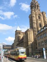 H Heilbronn Rathaus, rechts die Kilianskirche