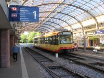 Karlsruhe Albtalbahnhof, Ausfahrt Richtung Innenstadt