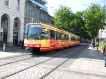 Karlsruhe Kaiserstr Nähe Marktplatz mit DB Fahrzeug