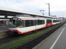 Karlsruher Stadtbahnwagen im Würzburg Hbf