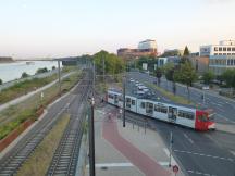Gustav-Heinemann-Ufer am Abzweig zur Nord-Süd-Stadtbahn