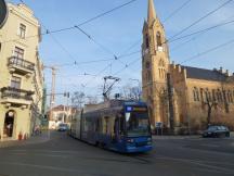 Gohliser Str Ecke Menckestr, rechts die Michaelis-Friedens-Kirche