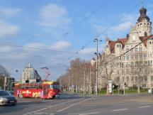 Tw 1700 (Gläserner Leipziger) am Neuen Rathaus