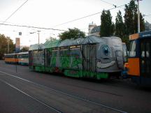 Kreative Werbung für den Leipziger Zoo: Elefantenbeiwagen 770 am Hbf