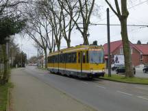 M-Wagen auf der Oberhausener Str Ecke Kirchbachstr, Fahrtrichtung OB-Stadtmitte
