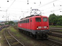 Einheitslok 150 186-5 (Bj 1972) für den schweren Güterverkehr in verkehrsroter Lackierung