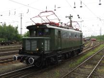 E-Lok E 44 002 (Bj 1933), erste größeren Streckenlok ohne Vorlaufachsen / Stangenantrieb