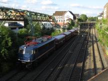 Sonderzug von Altenbeken nach Köln, gezogen von E-Lok E10 469