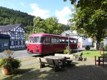 Ortsdurchfahrt Olef quer über den Marktplatz