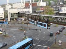 vor der Station Alter Markt über der Kreuzung B7/Steinweg