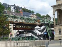 Ausfahrt aus der Station Landgericht Richtung Vohwinkel