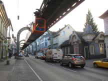 Vohwinkel: Kaiser-/Brucher Str (vorne rechts Kontorgebäude der Holzhandlung Kolk & Co.)