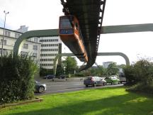 Elberfeld: Brücke über die Friedrich-Engels-Allee