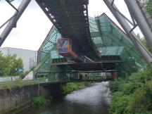 Ausfahrt aus der Station Kluse Richtung Vohwinkel - Blick von der Bundesallee