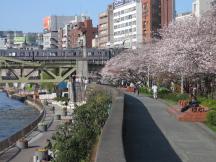Brücke über den Sumida River in Tōkyō Asakusa
