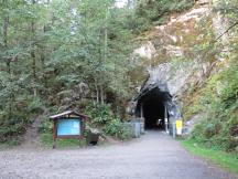 Nordportal des Tunnels #1, Start des Wanderweges