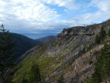 Ausblick auf den Myra Canyon zwischen Trestle #8 und #7: (v.l.) Trestle #17, #16, #15, #14