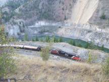 Ausblick vom KUMSHEEN Rafting Resort ins Thompson River Valley