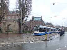 Zugbegegnung an der H Rijksmuseum