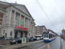 H Museumplein, links Het Concertgebouw (Konzertgebäude)