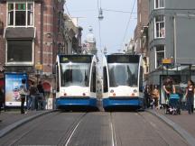 H Prinsengracht (Leidsestraat), links 5 nach Amstelveen, rechts 2 zur Centraal Station