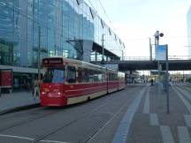 H Den Haag Centraal Station - oben Linien 2,3,4,6, unten Linien 9,15,16,17