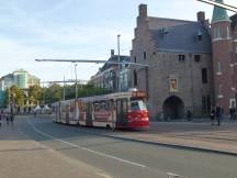 Buitenhof vor dem Gevangenpoort, Fahrtrichtung Centraal Station