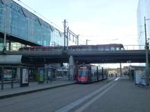 H Den Haag Centraal Station - oben Linien 2,3,4,6, unten Linien 9,15,16,17