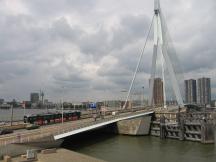 Erasmusbrug über die Nieuwe Maas