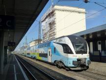 Stadler KISS Doppelstockzug in Wels Hbf