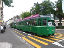 Duewag-Doppelzug in der Hammerstr, Fahrtrichtung Binningen