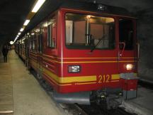 Triebwagen Baureihe BDhe 4/8 Baujahr 1992 in der Tunnelstation Eigerwand