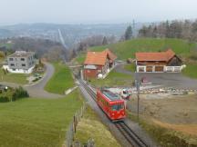 Ausblick von der Unterdorfstr in Walzenhausen auf die Strecke und den Bodensee