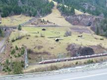 Pfaffensprungspiraltunnel: Trenitalia auf der unteren Ebene