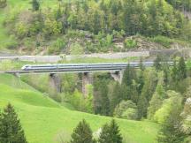 Cisalpino Pendolino auf der Zgraggentalbrücke