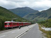 neben der Furkastrasse im Urserental zwischen Realp und Hospental