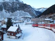 oberhalb der Ortschaft Andermatt