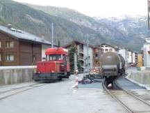 Rangiertraktor am Bf Zermatt
