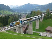 auf dem Grubenbachviadukt (109m) bei Gstaad