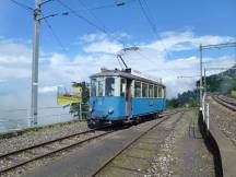 Ce 2/3 #28 der Tramway Lausanne (Bj 1948) erreicht Chamby