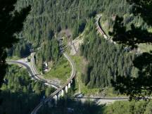 nach Zuondra-Spiraltunnel oberhalb vom Albulaviadukt III