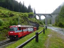 Albulaviadukt III (über den der Zug eben fuhr, nun dank Spiraltunnel auf tieferer Ebene)