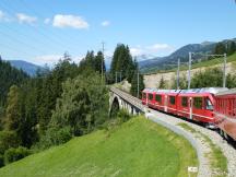 Gründjitobel-Viadukt (Länge 145m) zwischen Peist und Langwies