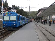 Wendezug am Endbahnhof Arosa