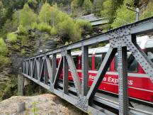 Bernina Express auf der Brücke Cavagliasco Sotto