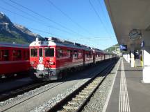 Bernina Express am Bf St. Moritz