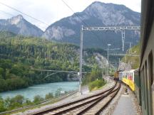 Rheintal bei Reichenau-Tamins, Fahrtrichtung Chur